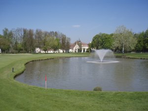 Klicken Sie hier, um das große Bild anzusehen: Golfclub Schloss Schönborn; Bildquelle: www.golf-treff.at