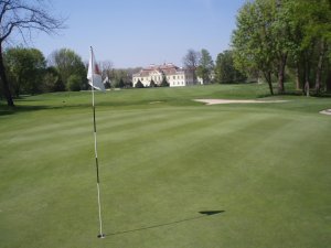 Klicken Sie hier, um das große Bild anzusehen: Golfclub Schloss Schönborn; Bildquelle: www.golf-treff.at