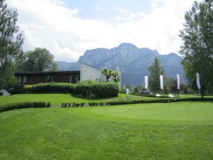 Klicken Sie hier, um das große Bild anzusehen: Golfclub Am Mondsee; Bildquelle: www.golf-treff.at