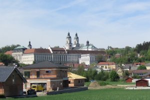 Klicken Sie hier, um das große Bild anzusehen: Barokstift St.Florian; Bildquelle: www.golf-treff.at