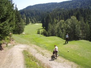 Klicken Sie hier, um das große Bild anzusehen: Golfclub Seefeld-Wildmoos; Bildquelle: golf-treff.at