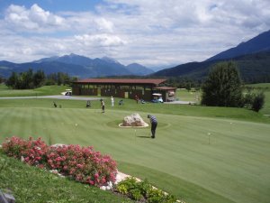 Klicken Sie hier, um das große Bild anzusehen: Golfpark Mieming; Bildquelle: www.golf-treff.at