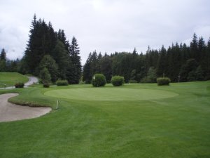 Klicken Sie hier, um das große Bild anzusehen: Kaiserwinkl Golf Kössen; Bildquelle: www.golf-treff.at