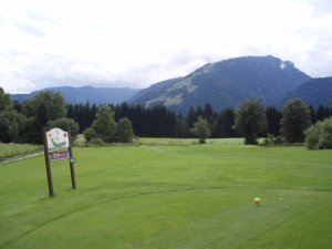 Klicken Sie hier, um das große Bild anzusehen: Kaiserwinkl Golf Kössen; Bildquelle: www.golf-treff.at