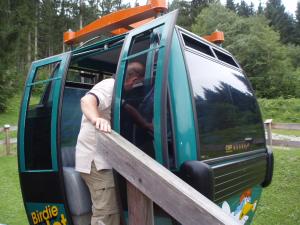 Klicken Sie hier, um das große Bild anzusehen: Golfclub Radstadt Birdie Jet Golf Gondelbahn; Bildquelle: golf-treff.at