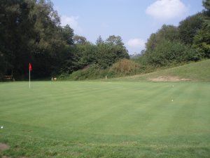 Klicken Sie hier, um das große Bild anzusehen: Traminergolf Klöch; Bildquelle: golf-treff.at