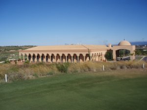 Klicken Sie hier, um das große Bild anzusehen: Amendoeira Golf Faldo Course; Bildquelle: www.golf-treff.at