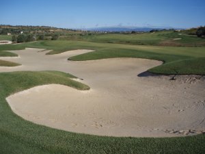 Klicken Sie hier, um das große Bild anzusehen: Amendoeira Golf Faldo Course; Bildquelle: www.golf-treff.at