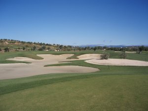 Klicken Sie hier, um das große Bild anzusehen: Amendoeira Golf Faldo Course; Bildquelle: www.golf-treff.at