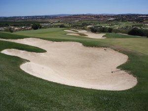 Klicken Sie hier, um das große Bild anzusehen: Amendoeira Golf Faldo Course; Bildquelle: www.golf-treff.at