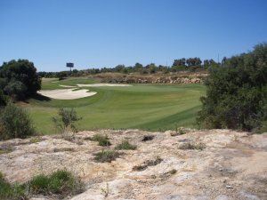 Klicken Sie hier, um das große Bild anzusehen: Amendoeira Golf Faldo Course; Bildquelle: www.golf-treff.at
