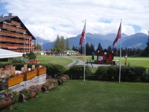 Klicken Sie hier, um das große Bild anzusehen: Golfclub Crans-sur-Sierre; Bildquelle: www.golf-treff.at