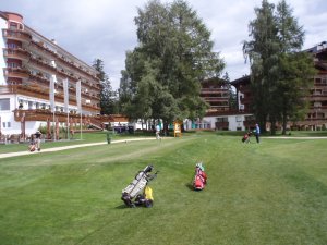 Klicken Sie hier, um das große Bild anzusehen: Golfclub Crans-sur-Sierre; Bildquelle: www.golf-treff.at
